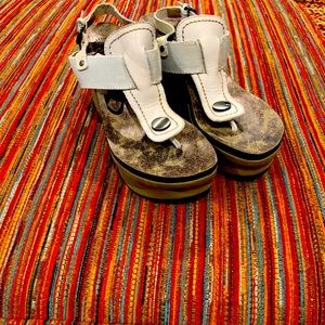 NWOT OTBT Wedge Sandal